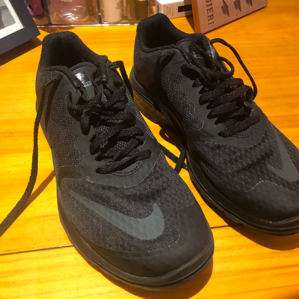 NIKE FS life run 3 sneakers
